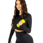 Aurora black fitness top with long sleeves