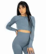 Aurora blue fitness top with long sleeves - Image 4